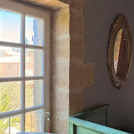 Chateau Maximin Pres D'uzes Saint-Maximin