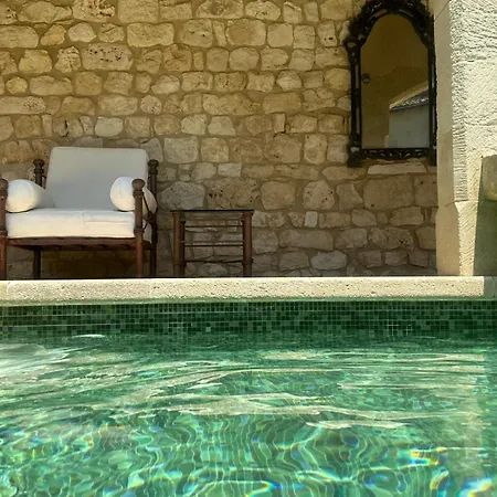 Chateau Maximin Pres D'uzes Gasthof Saint-Maximin (Gard)