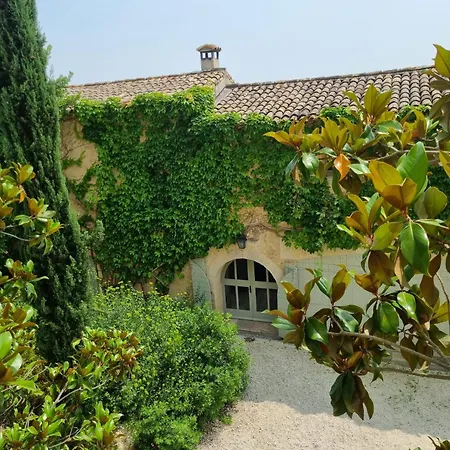 Chateau Maximin Pres D'uzes * Saint-Maximin (Gard)