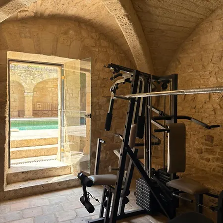 Chateau Maximin Pres D'uzes