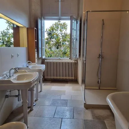 Chateau Maximin Pres D'uzes Vendégház Saint-Maximin